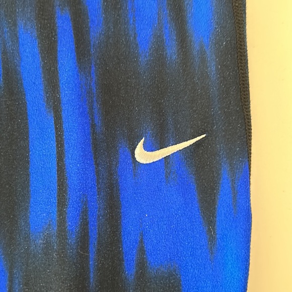 Nike Dri-Fit Leggings-Size Medium - Picture 6 of 9